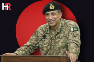 DG ISPR Lieutenant General Ahmed Sharif Chaudhry addressing students and faculty during an interactive session at Karachi University.