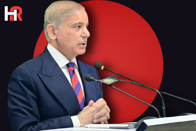 Prime Minister Shehbaz Sharif presenting awards to top exporters at a ceremony in Islamabad on January 30, 2026.